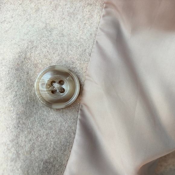 London Fog Wool Blend Mid Length Pea Coat Women’s Size XL
Color: Oatmeal Tan - Picture 6 of 10